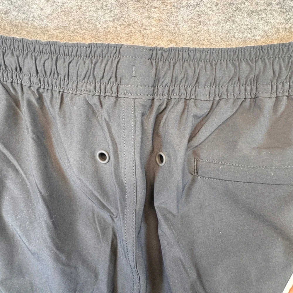 Kirkland Signature Mens Black Swim Shorts XXL Recycled‎ Stretch Trunks 7771397